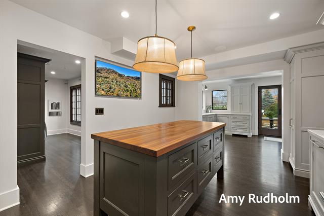 Builiding view forty five for 522 River, Spring Lake, MI. 49456