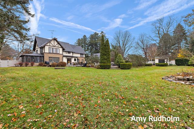 Builiding view one hundred four for 522 River, Spring Lake, MI. 49456