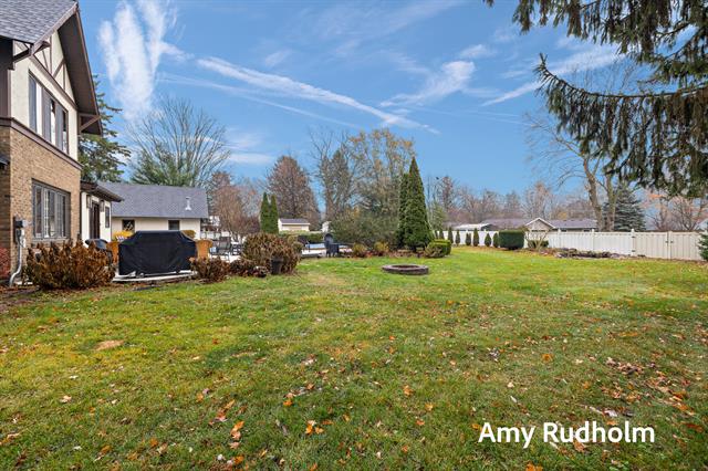 Builiding view one hundred six for 522 River, Spring Lake, MI. 49456