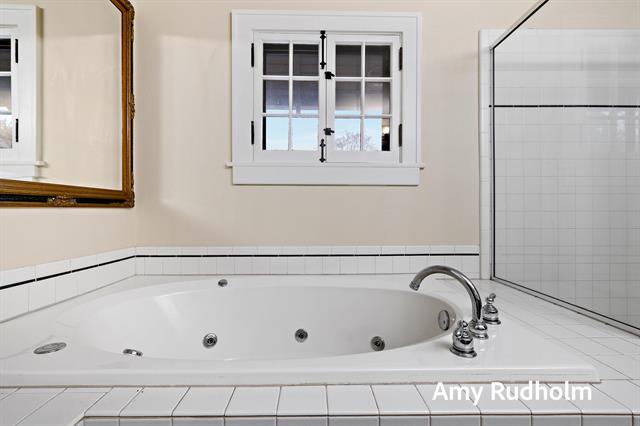 Builiding view seventy four for 522 River, Spring Lake, MI. 49456