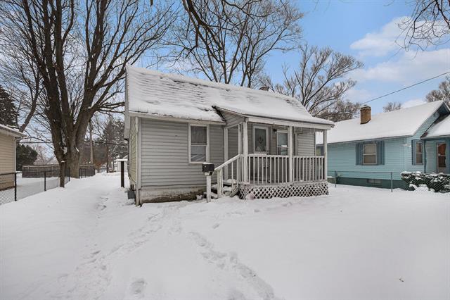 Builiding view three for 1251 Bishop, Benton Harbor, MI. 49022