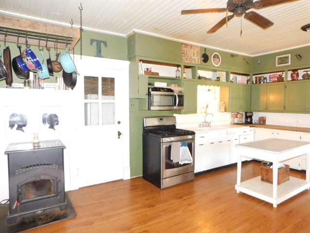 Builiding view eight for 69217 51St, Lawrence, MI. 49064