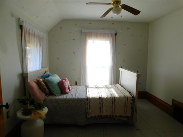 Builiding view twenty for 69217 51St, Lawrence, MI. 49064