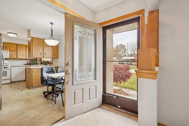 Builiding view five for 1325 32Nd, Wyoming, MI. 49509