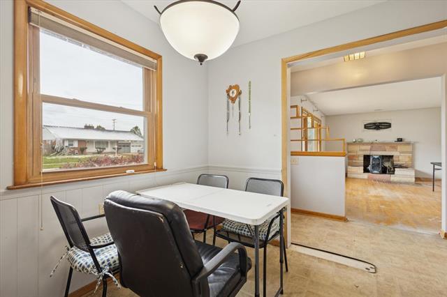 Builiding view seventeen for 1325 32Nd, Wyoming, MI. 49509