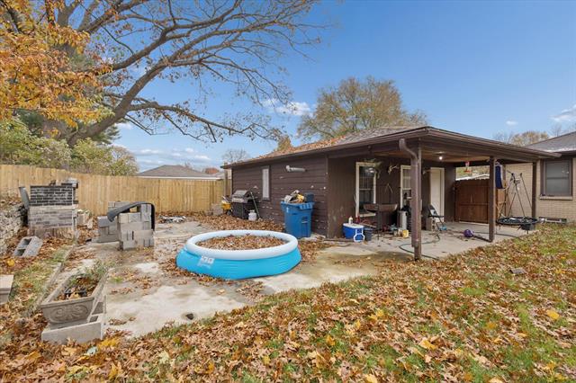 Builiding view thirty five for 1325 32Nd, Wyoming, MI. 49509