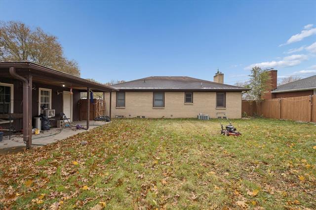 Builiding view thirty six for 1325 32Nd, Wyoming, MI. 49509