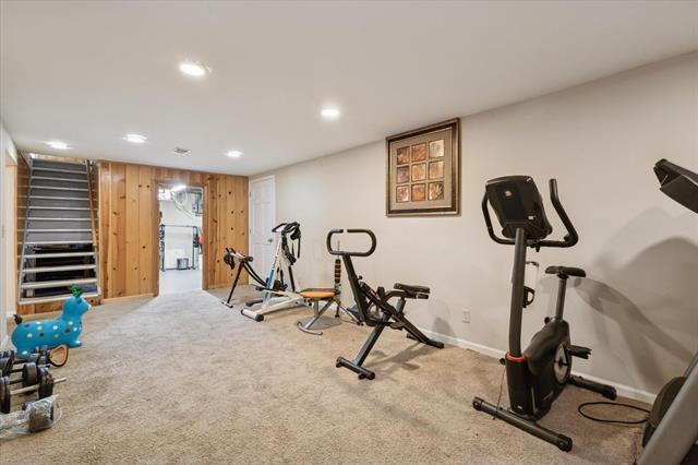 Builiding view thirty for 1325 32Nd, Wyoming, MI. 49509