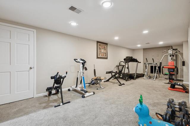 Builiding view twenty eight for 1325 32Nd, Wyoming, MI. 49509