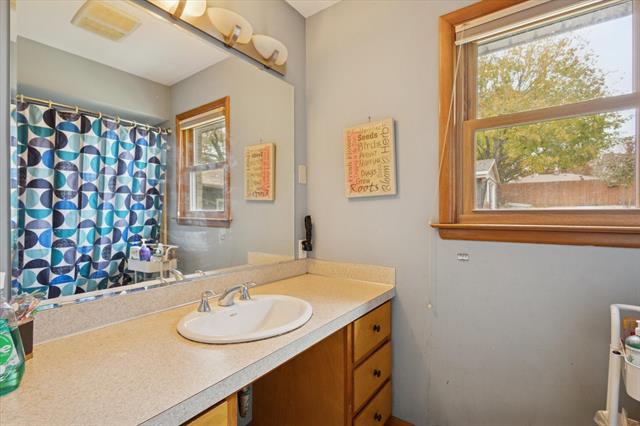 Builiding view twenty three for 1325 32Nd, Wyoming, MI. 49509