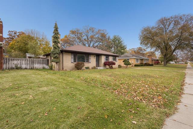 Builiding view two for 1325 32Nd, Wyoming, MI. 49509