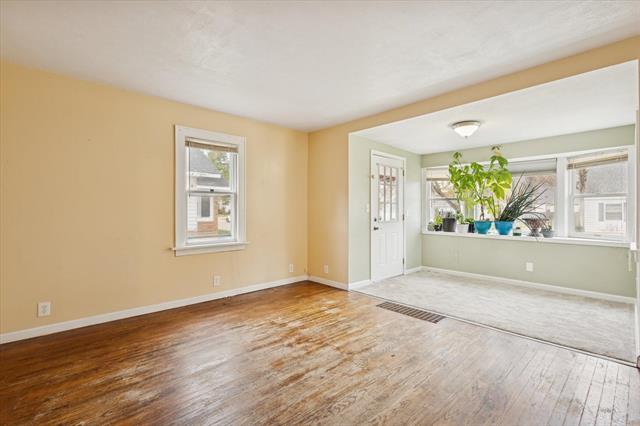 Builiding view eight for 1658 Federal, Wyoming, MI. 49509