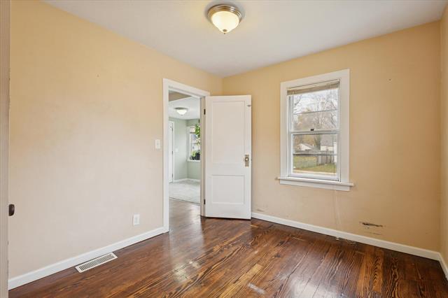 Builiding view ten for 1658 Federal, Wyoming, MI. 49509