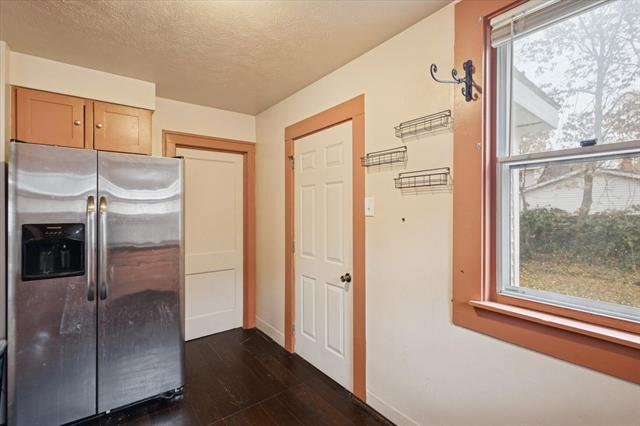 Builiding view twenty one for 1658 Federal, Wyoming, MI. 49509