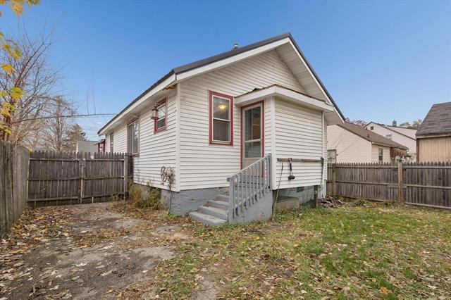 Builiding view twenty three for 1658 Federal, Wyoming, MI. 49509