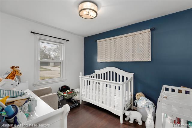 Builiding view nine for 726 Magnolia, Royal Oak, MI. 48073