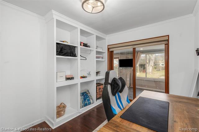 Builiding view thirteen for 726 Magnolia, Royal Oak, MI. 48073