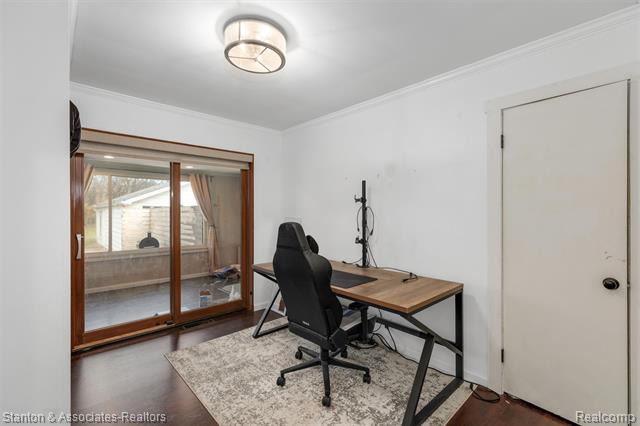 Builiding view twelve for 726 Magnolia, Royal Oak, MI. 48073