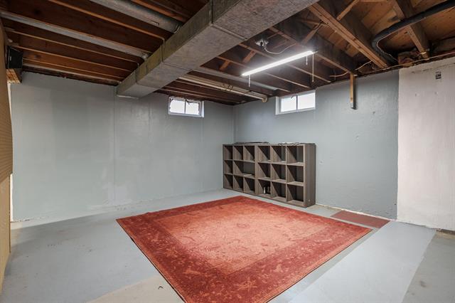 Builiding view eighteen for 109 Golden, Battle Creek, MI. 49015