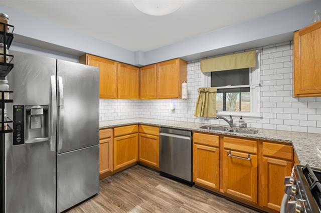 Builiding view six for 109 Golden, Battle Creek, MI. 49015