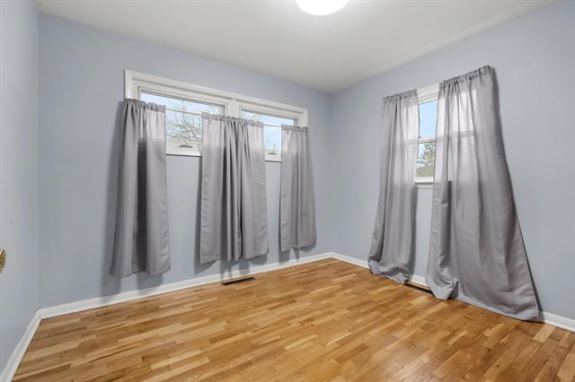 Builiding view thirteen for 109 Golden, Battle Creek, MI. 49015