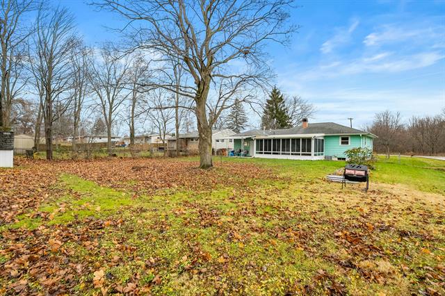 Builiding view twenty five for 109 Golden, Battle Creek, MI. 49015