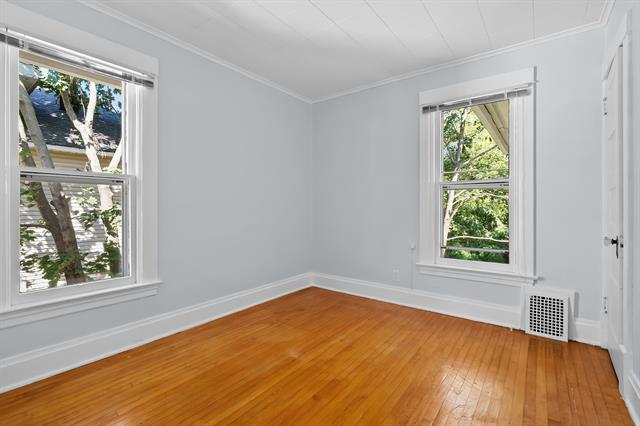 Builiding view eighteen for 115 Monroe, Kalamazoo, MI. 49006