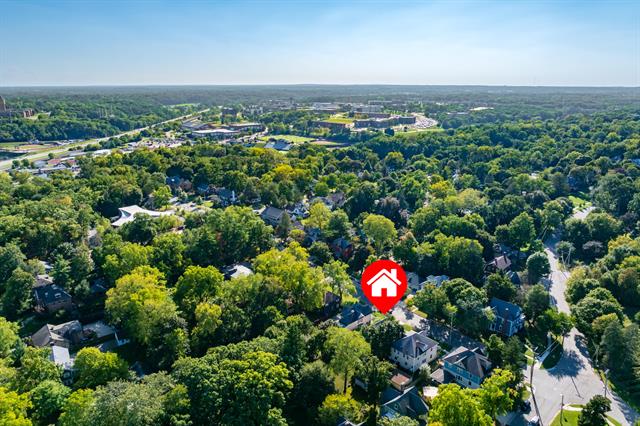 Builiding view forty for 115 Monroe, Kalamazoo, MI. 49006