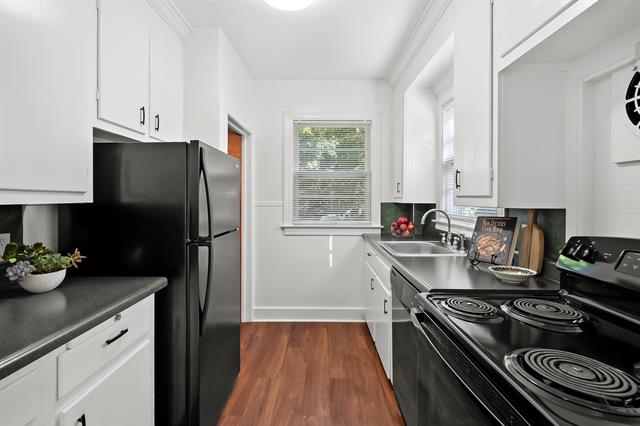 Builiding view nine for 115 Monroe, Kalamazoo, MI. 49006