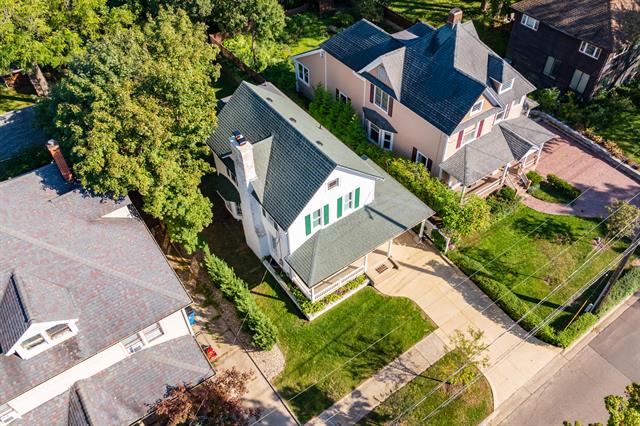 Builiding view thirty four for 115 Monroe, Kalamazoo, MI. 49006