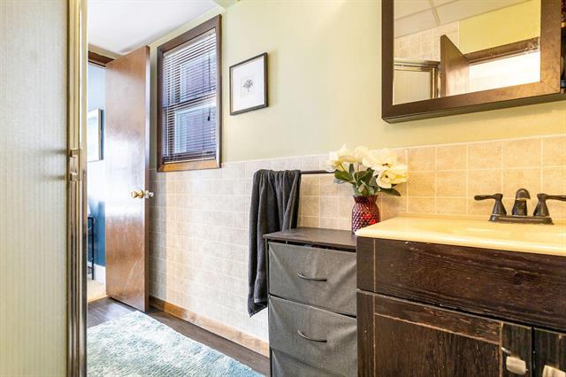 Builiding view fifteen for 735 Marshall, Hastings, MI. 49058