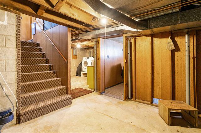 Builiding view twenty one for 735 Marshall, Hastings, MI. 49058