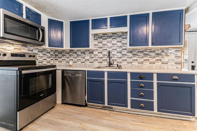 Builiding view five for 33 Fuller, Saranac, MI. 48881