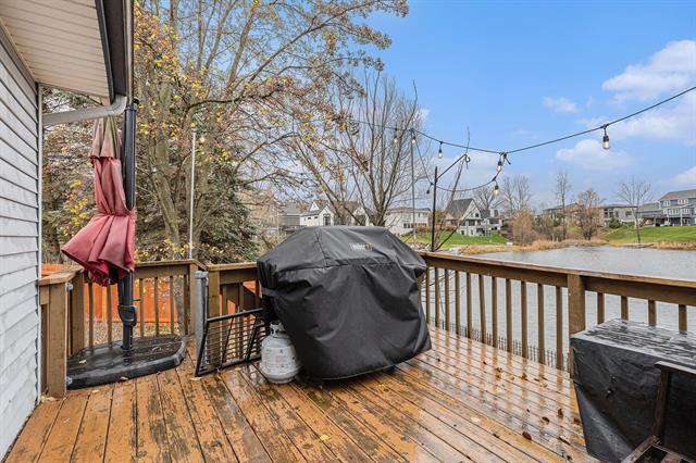 Builiding view twenty eight for 2219 Maguire, Grand Rapids, MI. 49525