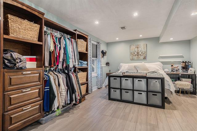 Builiding view twenty four for 2219 Maguire, Grand Rapids, MI. 49525