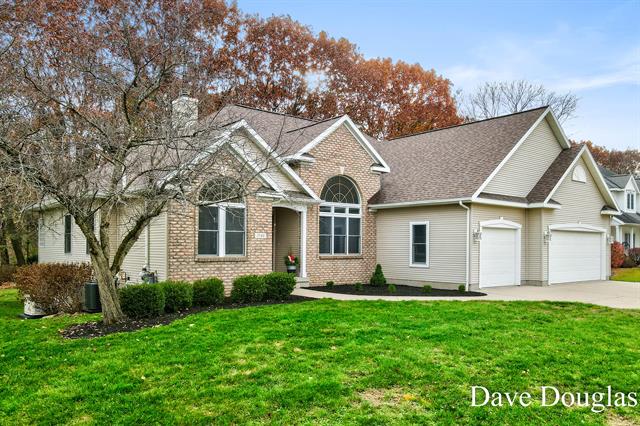 Builiding view one for 3740 Windwood, Rockford, MI. 49341