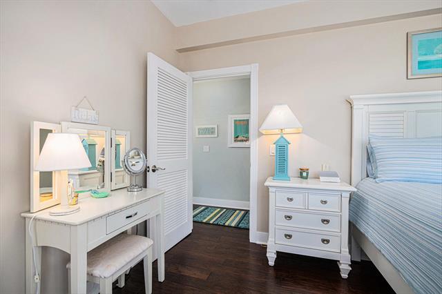 Builiding view nineteen for 259 Kalamazoo, South Haven, MI. 49090