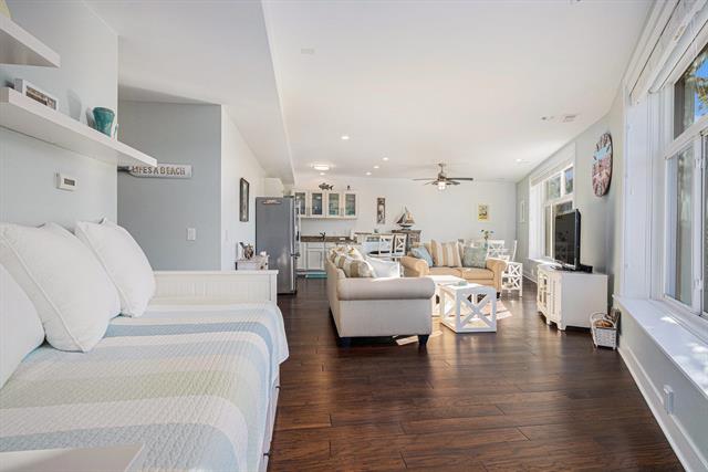 Builiding view sixteen for 259 Kalamazoo, South Haven, MI. 49090