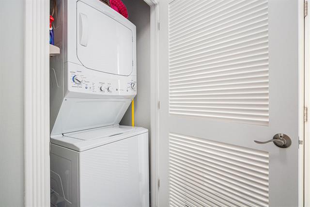 Builiding view twenty for 259 Kalamazoo, South Haven, MI. 49090