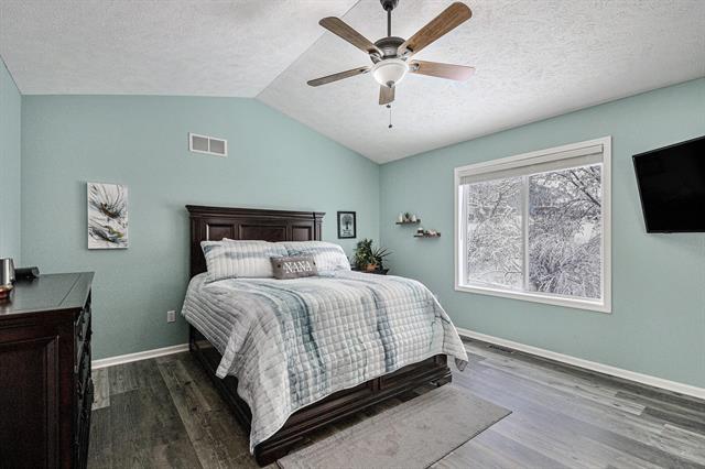 Builiding view eight for 241 Glendale, Rockford, MI. 49341