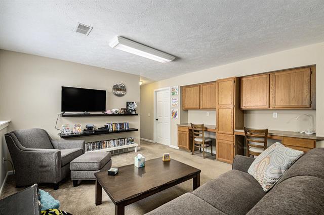 Builiding view fifteen for 241 Glendale, Rockford, MI. 49341