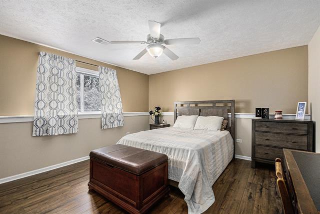 Builiding view thirteen for 241 Glendale, Rockford, MI. 49341