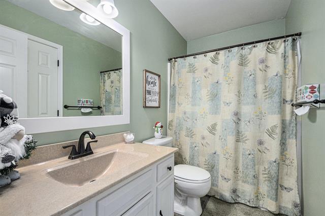 Builiding view twelve for 241 Glendale, Rockford, MI. 49341