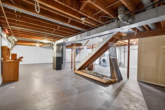 Builiding view fifty eight for 18630 Fruitport, Spring Lake, MI. 49456