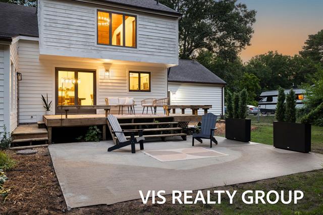 Builiding view four for 18630 Fruitport, Spring Lake, MI. 49456