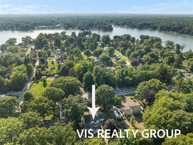 Builiding view seventy four for 18630 Fruitport, Spring Lake, MI. 49456