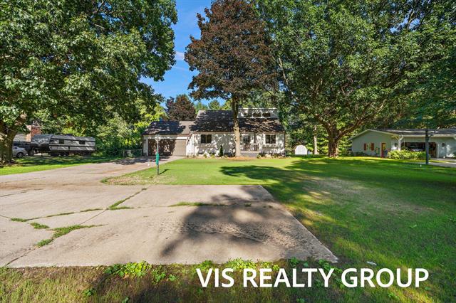 Builiding view seventy seven for 18630 Fruitport, Spring Lake, MI. 49456