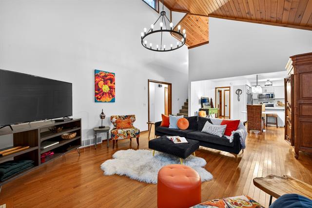 Builiding view sixteen for 18630 Fruitport, Spring Lake, MI. 49456