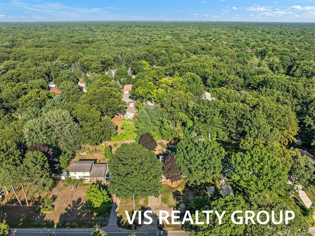 Builiding view sixty six for 18630 Fruitport, Spring Lake, MI. 49456