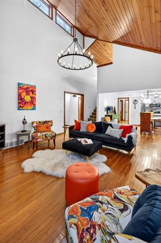 Builiding view thirty three for 18630 Fruitport, Spring Lake, MI. 49456